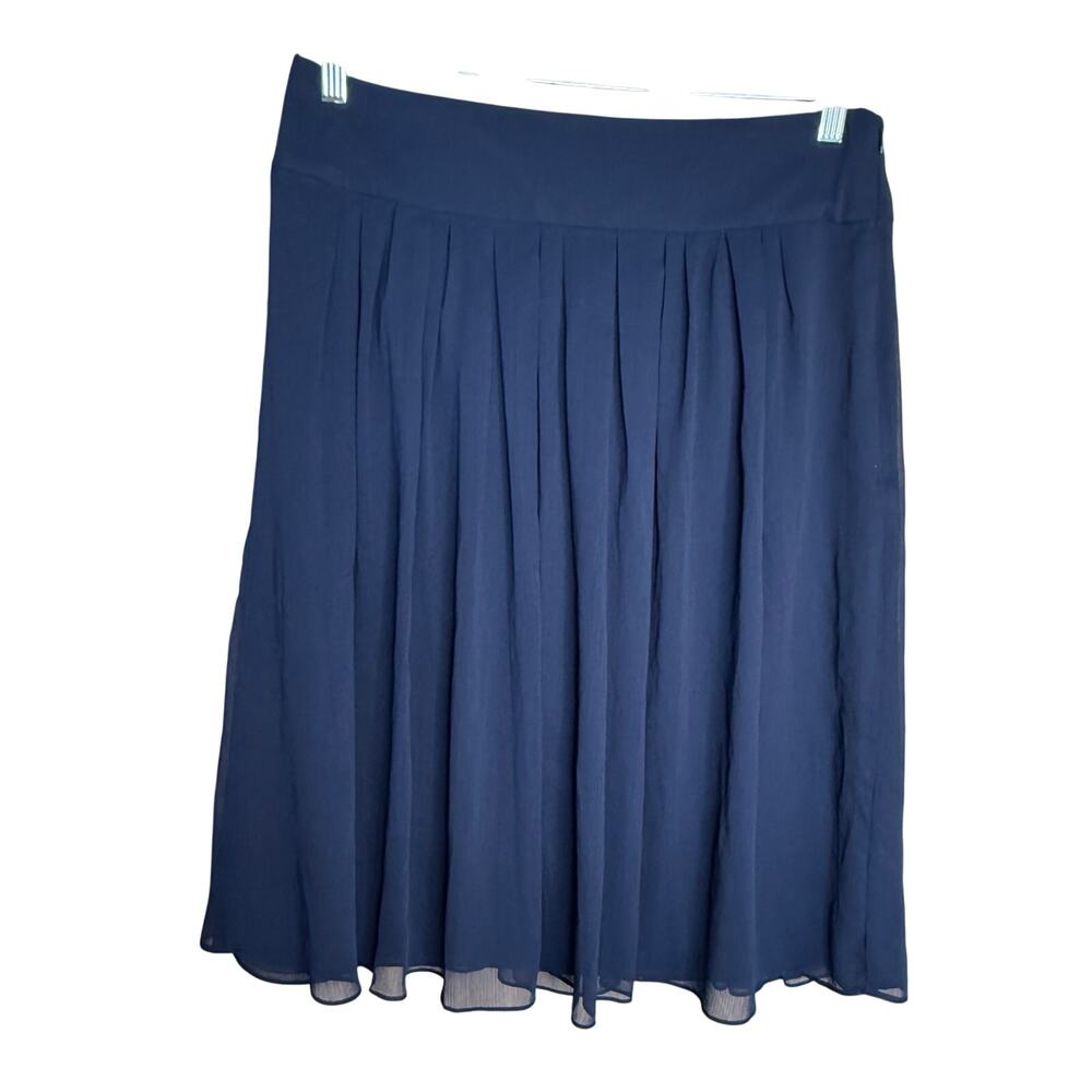 White House Black Market Classic Navy Soft Pleated Skirt 12 NWT